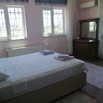 Latanya Даламан