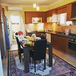 Вилла Latanya